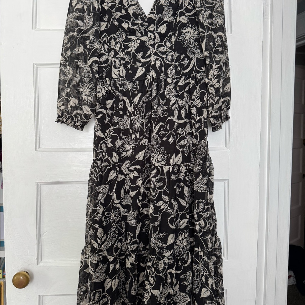 🆕Sincerely Jules Black and White Sheath Dress V-neck 3/4 Sleeve